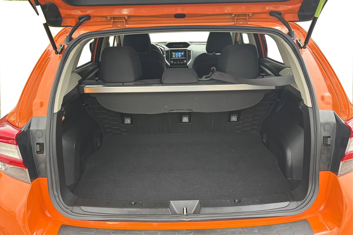 Used 2019 Subaru Crosstrek 2.0i Premium w/ Moonroof Package AWD/4WD image 12