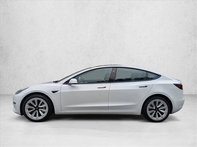 Used 2023 Tesla Model 3 Standard Range image 9