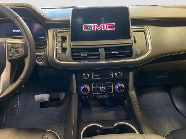 Used 2024 GMC Yukon SLT image 12