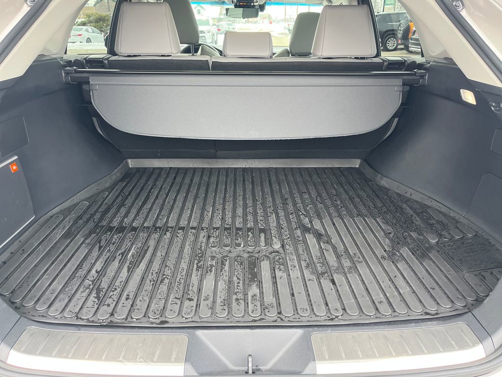 Certified 2023 Toyota Venza Limited image 22