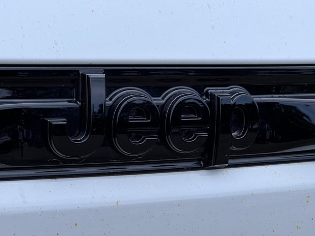 Used 2024 Jeep Grand Cherokee Limited AWD/4WD image 47