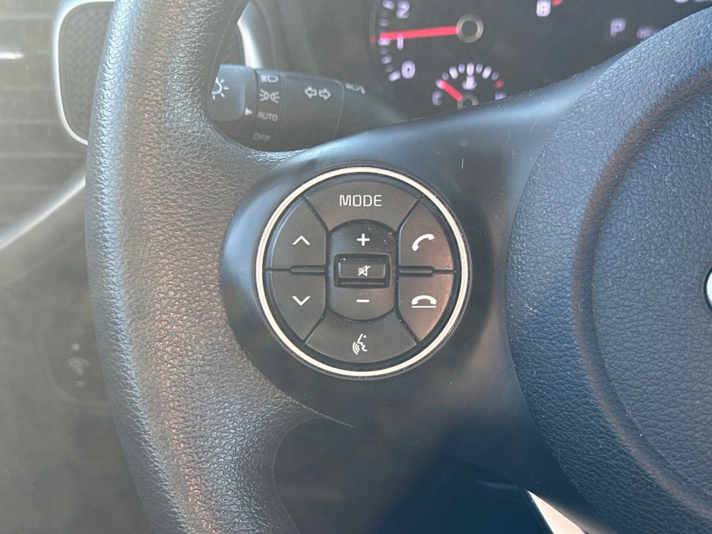 Used 2020 Kia Soul S FWD image 20