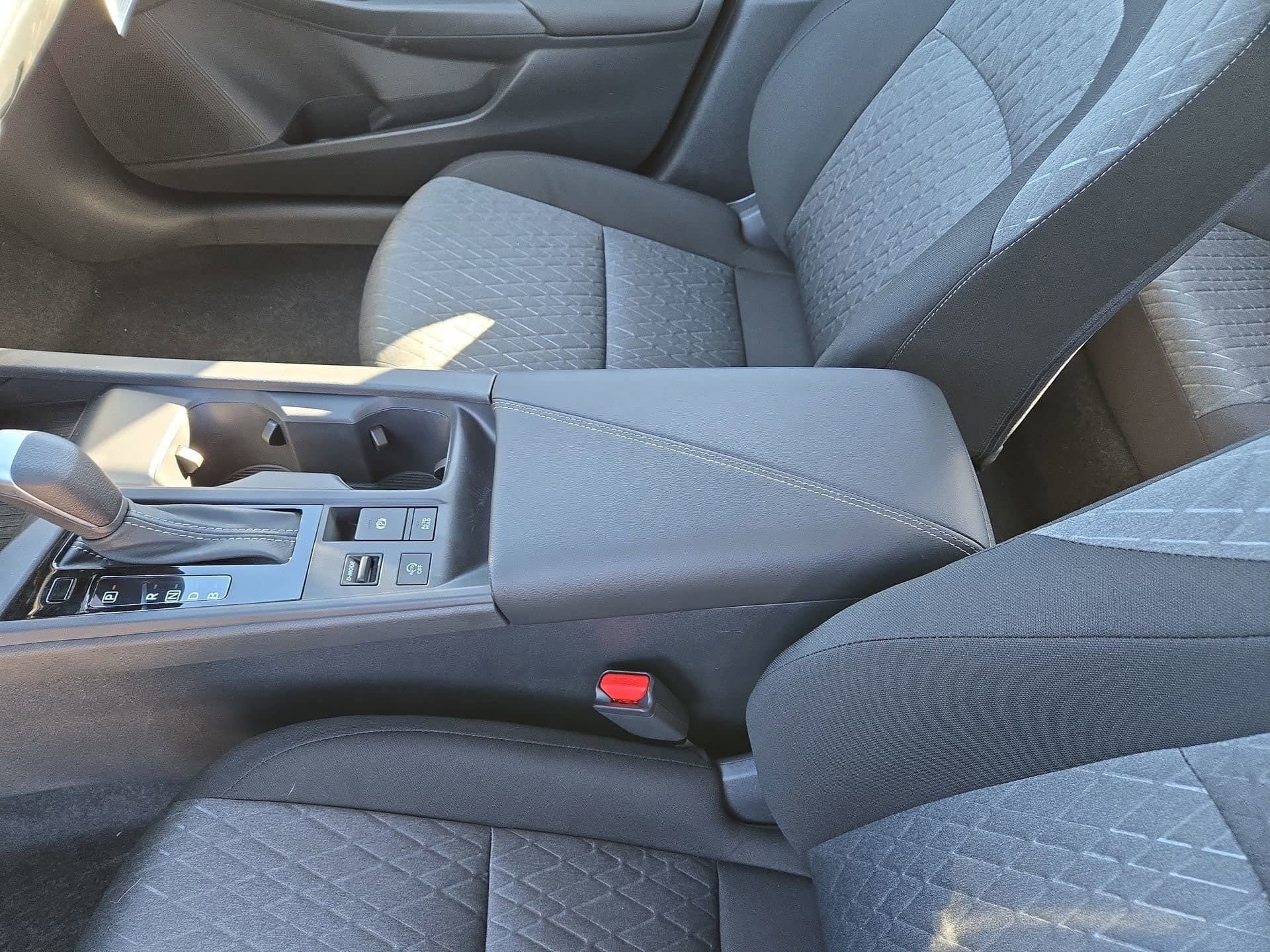 New 2026 Nissan Sentra SV w/ Floor Mat Package FWD image 32