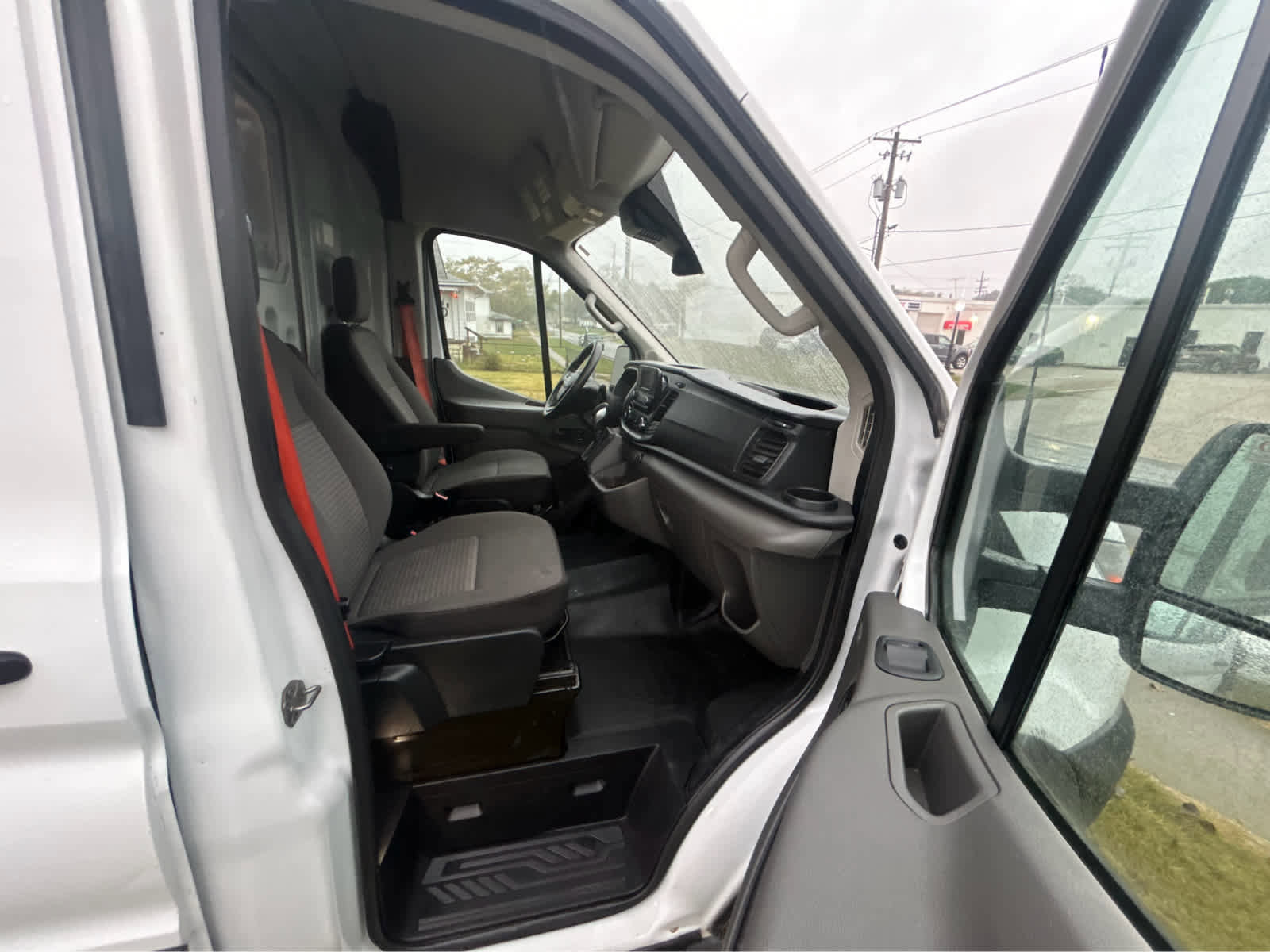 Used 2021 Ford Transit 250 Medium Roof w/ Exterior Upgrade Package image 8