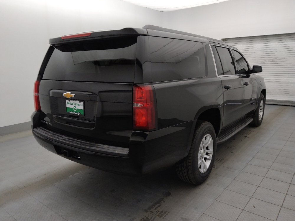 Used 2015 Chevrolet Suburban LS RWD image 9