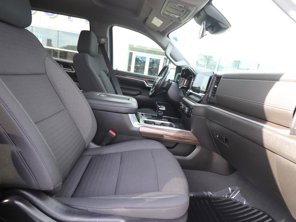 Used 2022 Chevrolet Silverado 1500 RST image 14