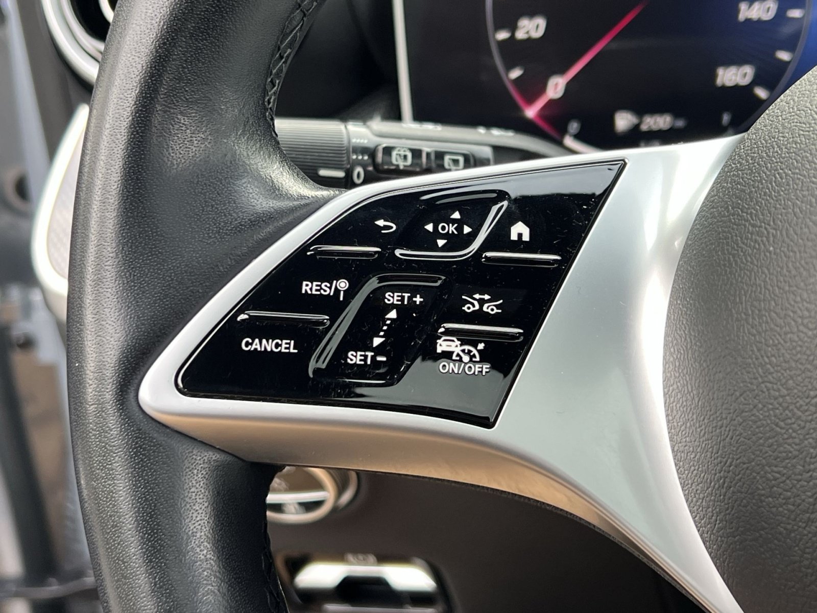 Certified 2023 Mercedes-Benz GLC 300 4MATIC image 36