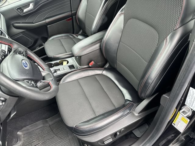 Used 2023 Ford Escape ST-Line w/ Tech Pack #1 AWD/4WD image 15