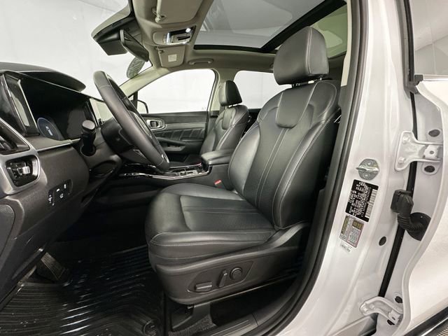 Used 2023 Kia Sorento SX AWD/4WD image 12