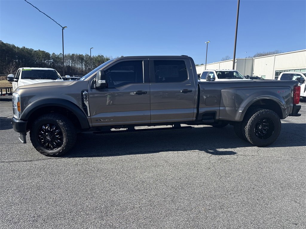 Used 2023 Ford F350 XL image 4