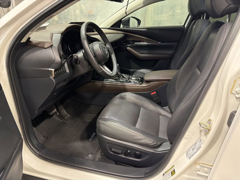 Used 2024 MAZDA CX-30 2.5 Turbo w/ Premium Plus Pkg image 3