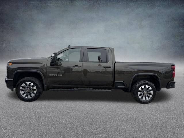 Used 2022 Chevrolet Silverado 2500 Custom w/ Custom Value Package AWD/4WD image 10
