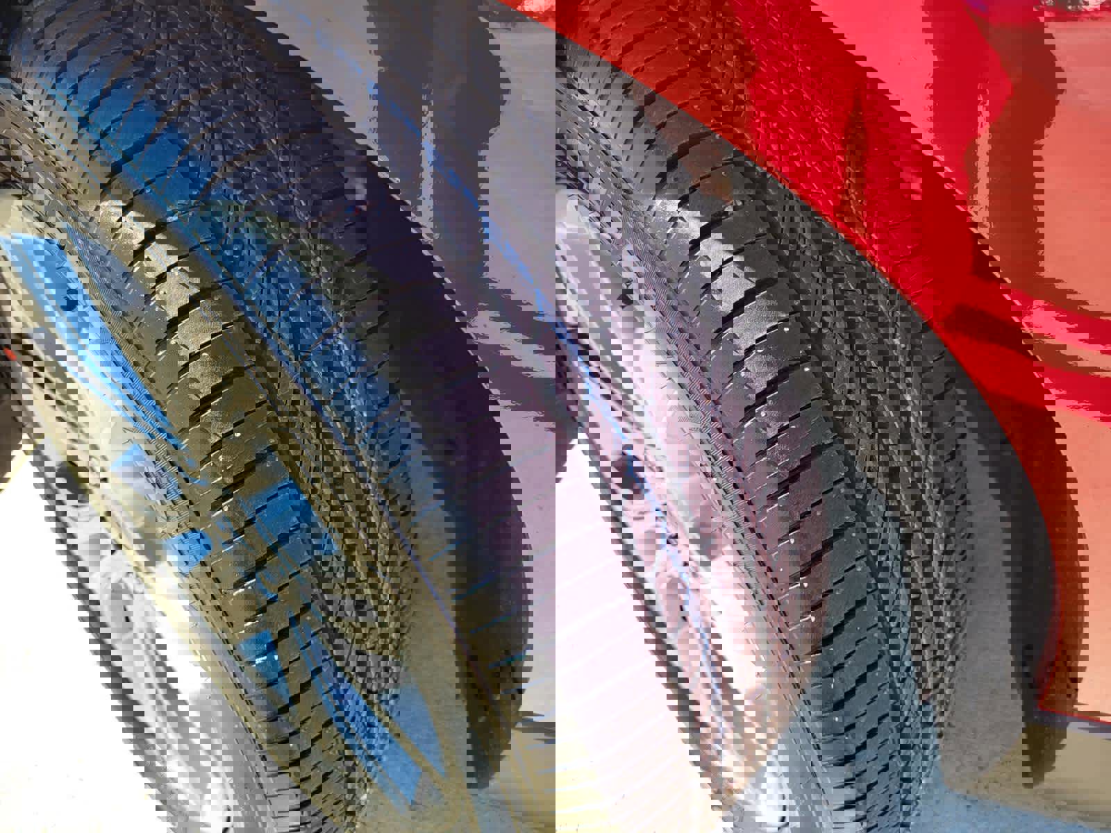 Used 2021 Ford Edge Titanium image 28