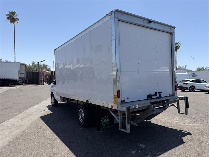 Used 2026 Ford E-450 and Econoline 450 Super Duty w/ Power Equipment Group RWD image 4