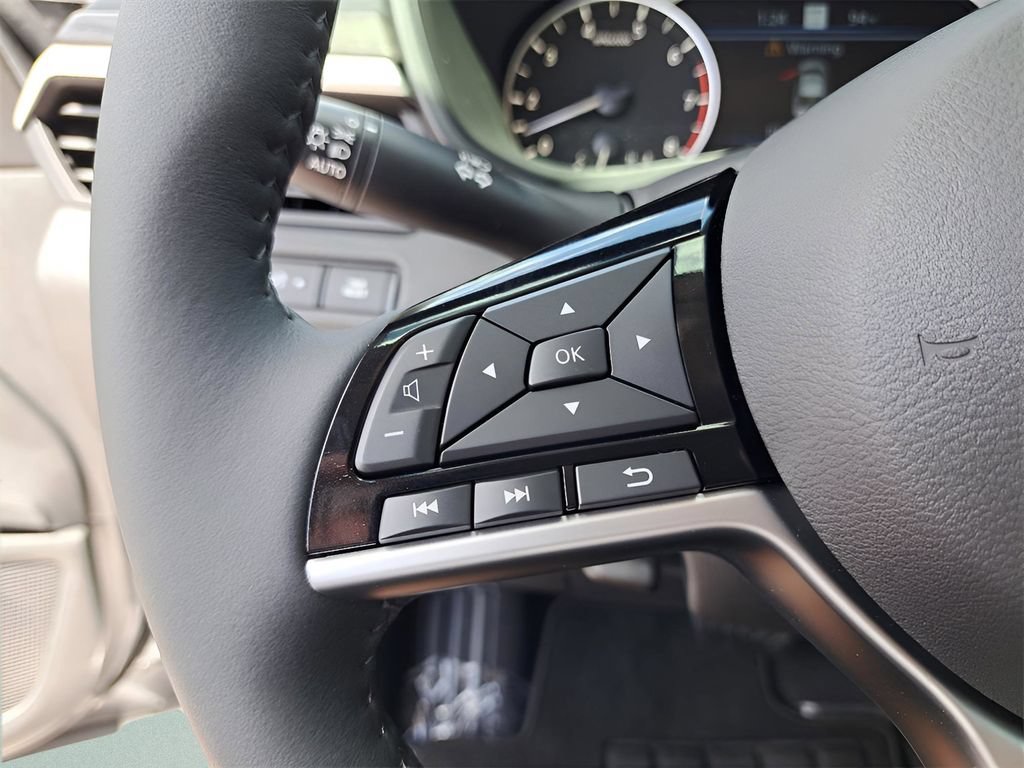 New 2025 Nissan Altima 2.5 SL FWD image 35