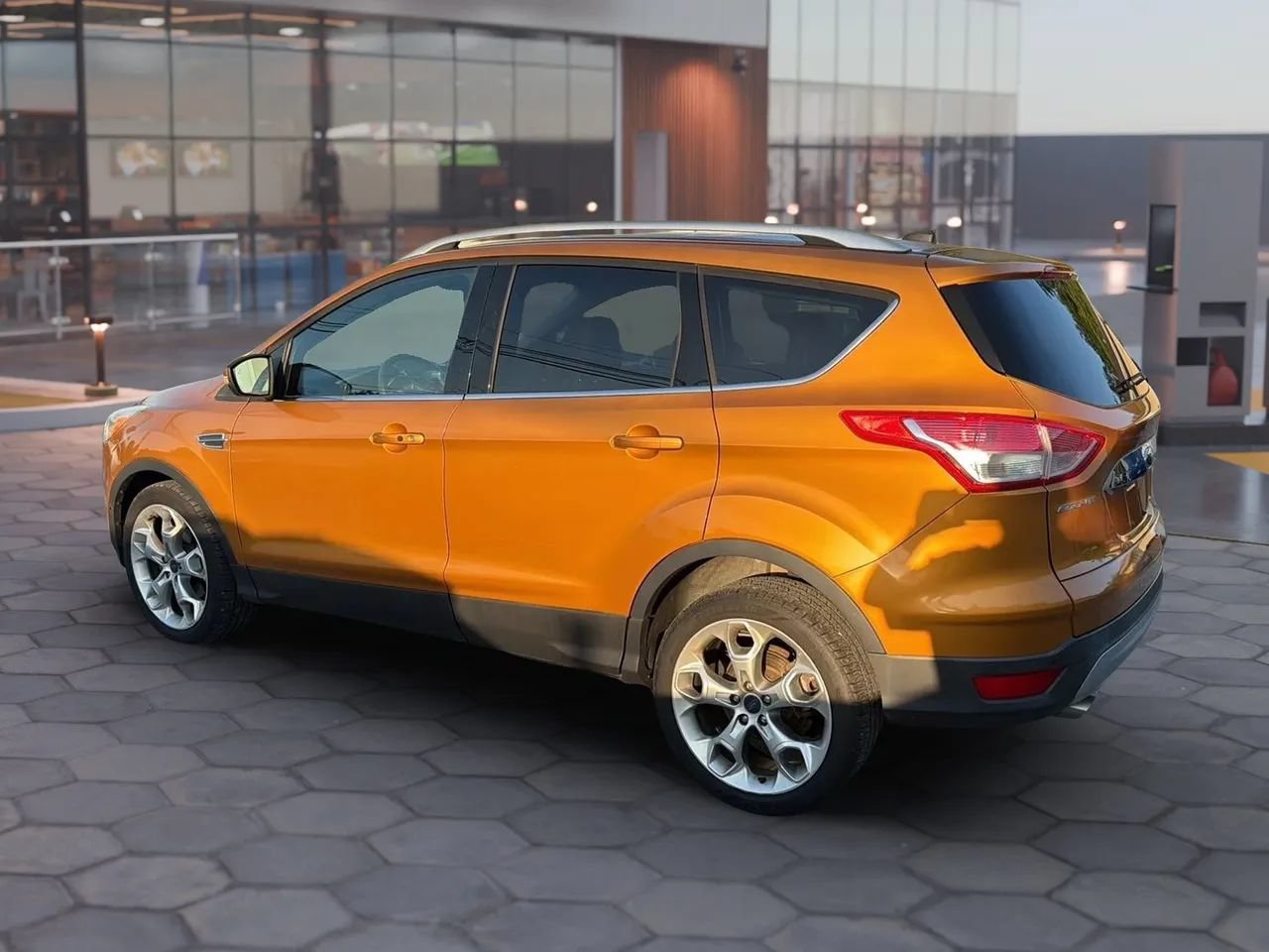 Used 2016 Ford Escape Titanium w/ Equipment Group 301A FWD image 6