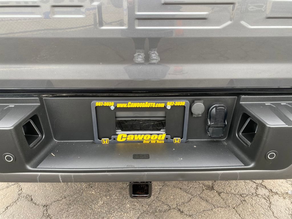 Used 2024 Ford F150 XLT w/ XLT Black Appearance Package AWD/4WD image 4