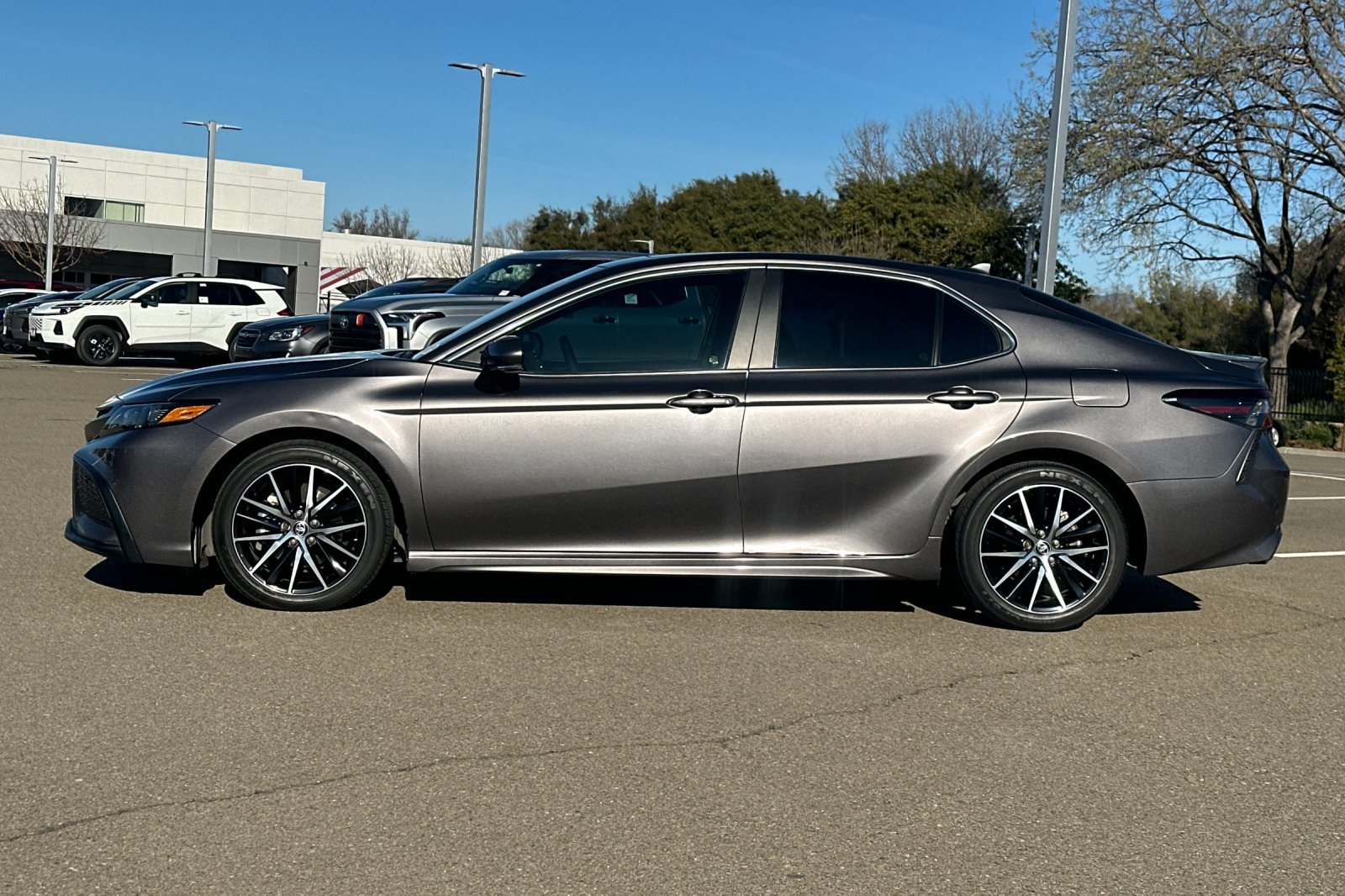 New 2023 Toyota Camry SE w/ Audio Upgrade Package FWD image 7
