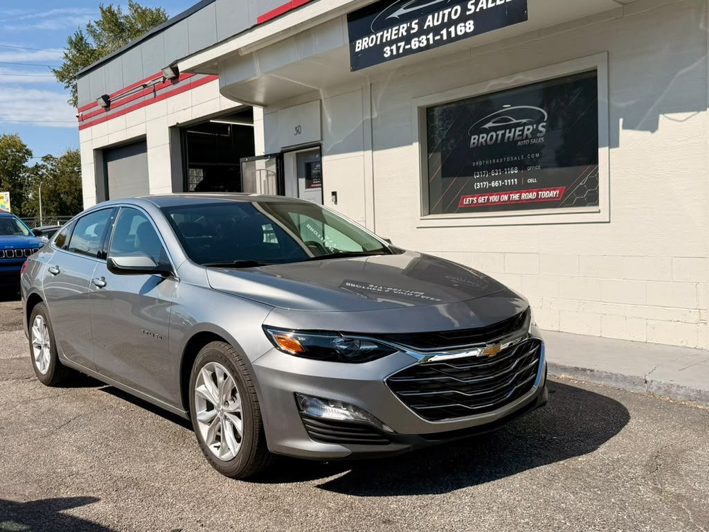 Used 2025 Chevrolet Malibu LT FWD image 8