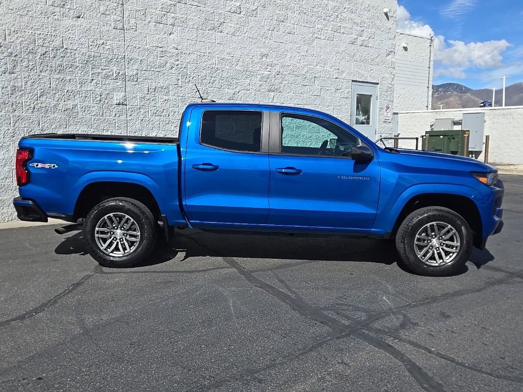 Used 2023 Chevrolet Colorado LT w/ LT Convenience Package image 2