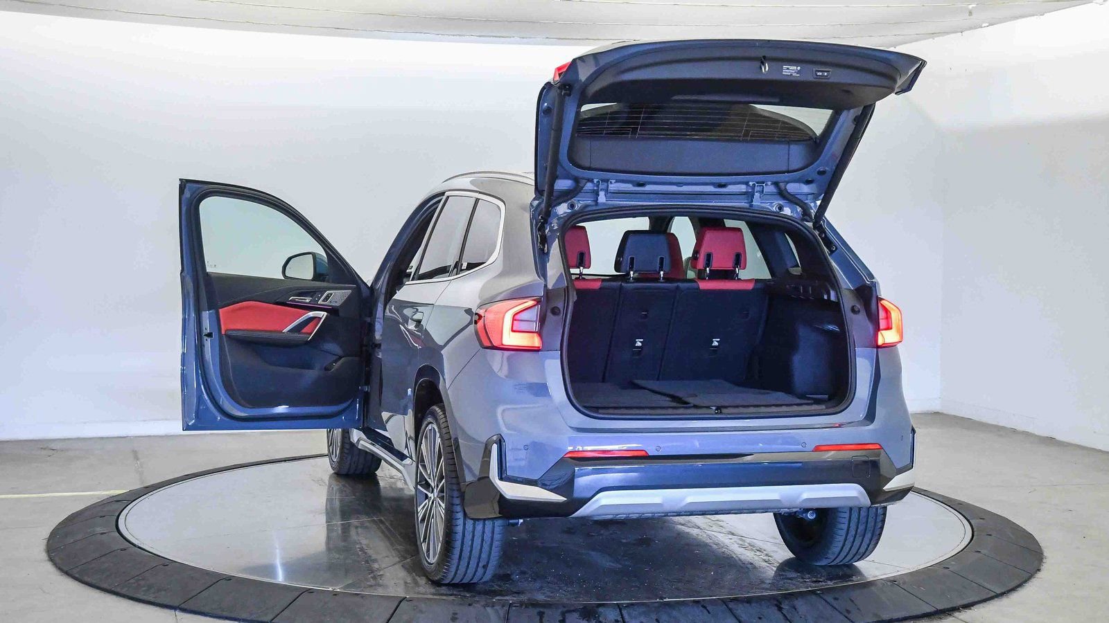 Used 2025 BMW X1 xDrive28i w/ Convenience Package image 30