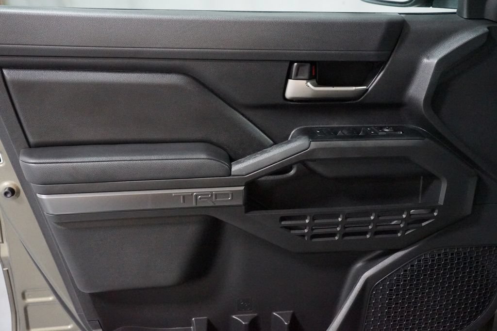 Certified 2025 Toyota Tacoma TRD Sport AWD/4WD image 31