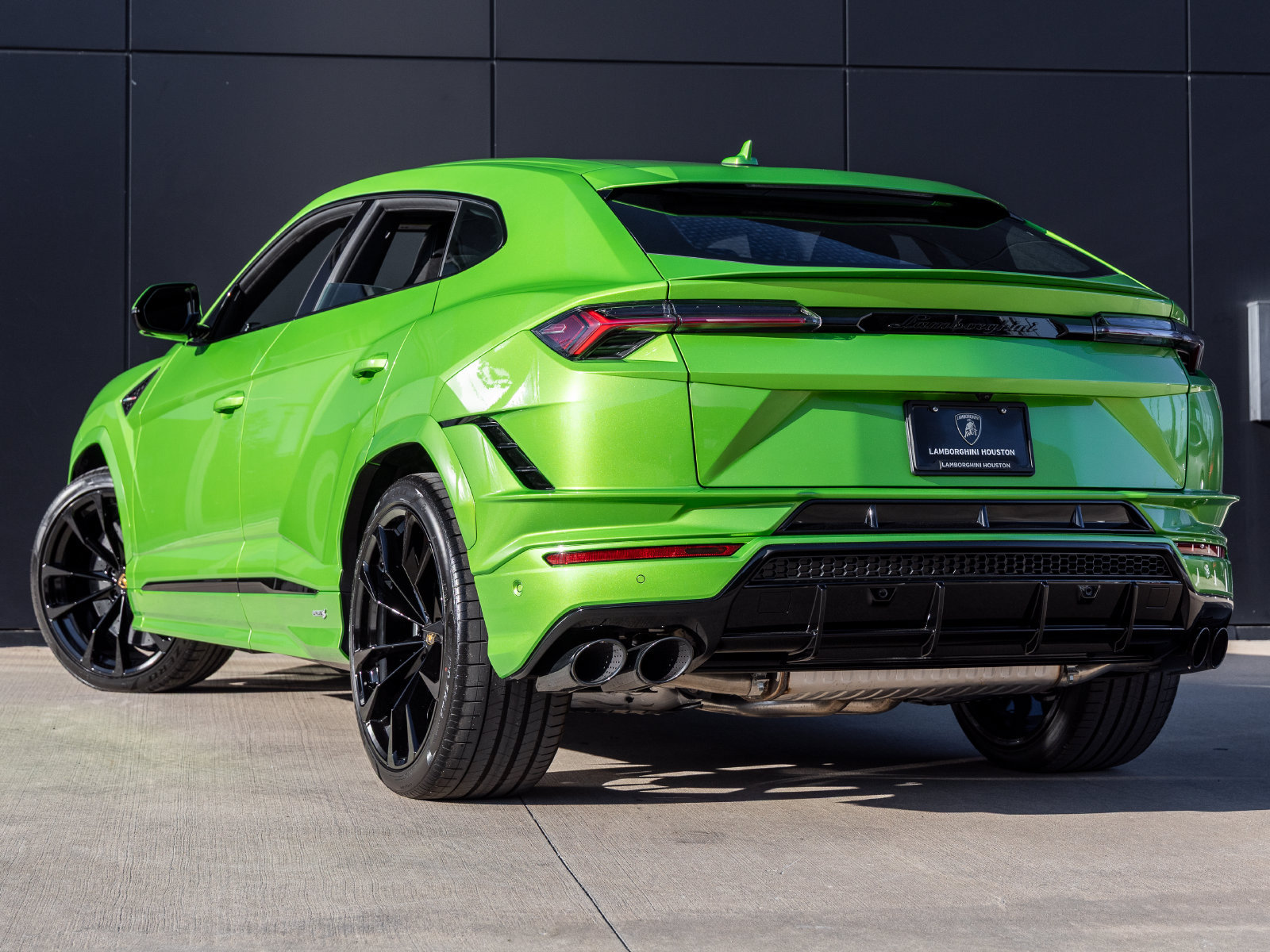 Used 2024 Lamborghini Urus S AWD/4WD image 6