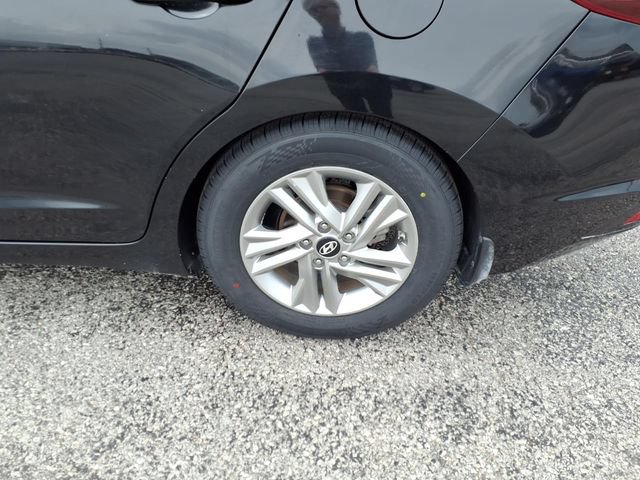 Used 2019 Hyundai Elantra SEL FWD image 14