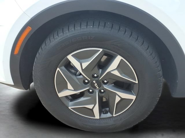 Used 2023 Kia Sorento EX w/ Panoramic Sunroof Package FWD image 17