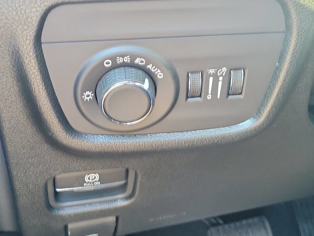 New 2026 Jeep Grand Cherokee Altitude AWD/4WD image 35