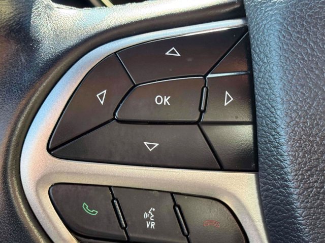 Certified 2021 Jeep Grand Cherokee Limited AWD/4WD image 24