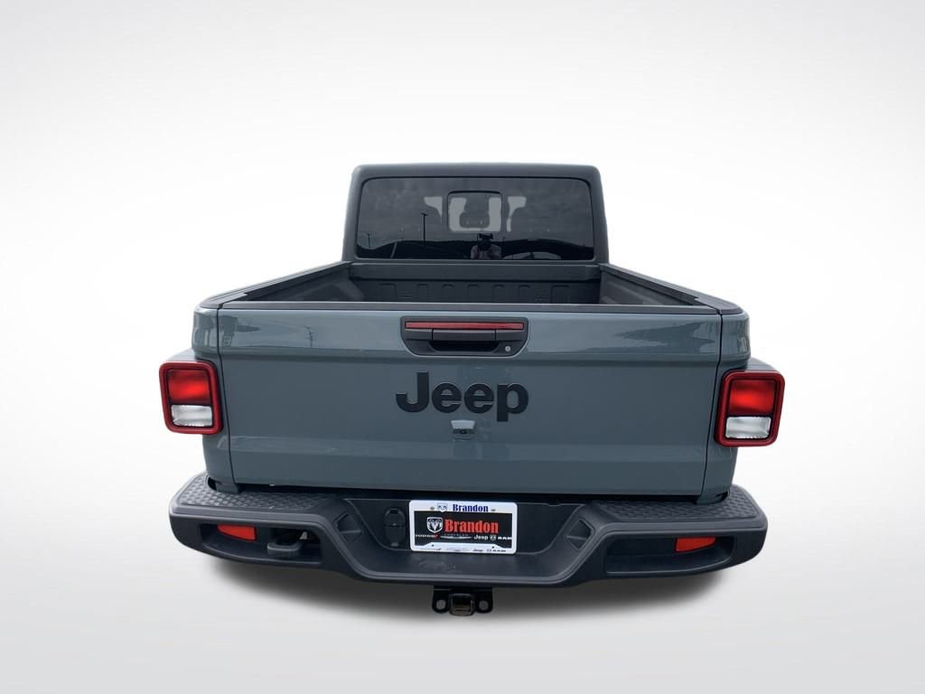 Used 2024 Jeep Gladiator Sport image 4
