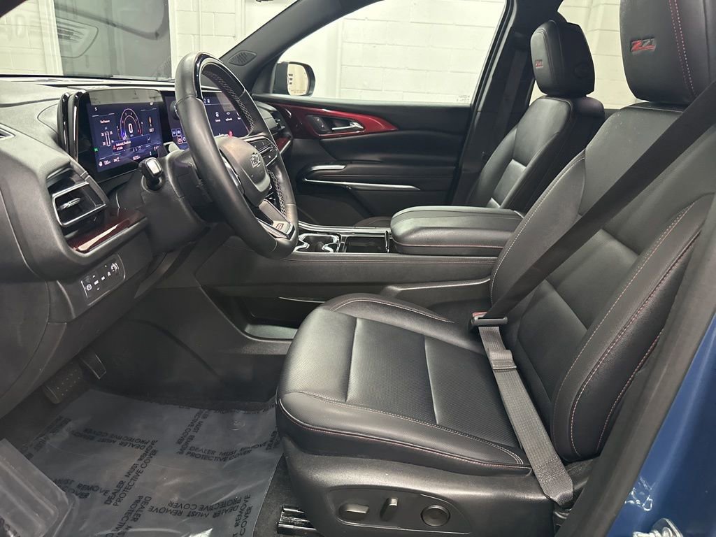 Used 2025 Chevrolet Traverse Z71 w/ Enhanced Driving Package image 19