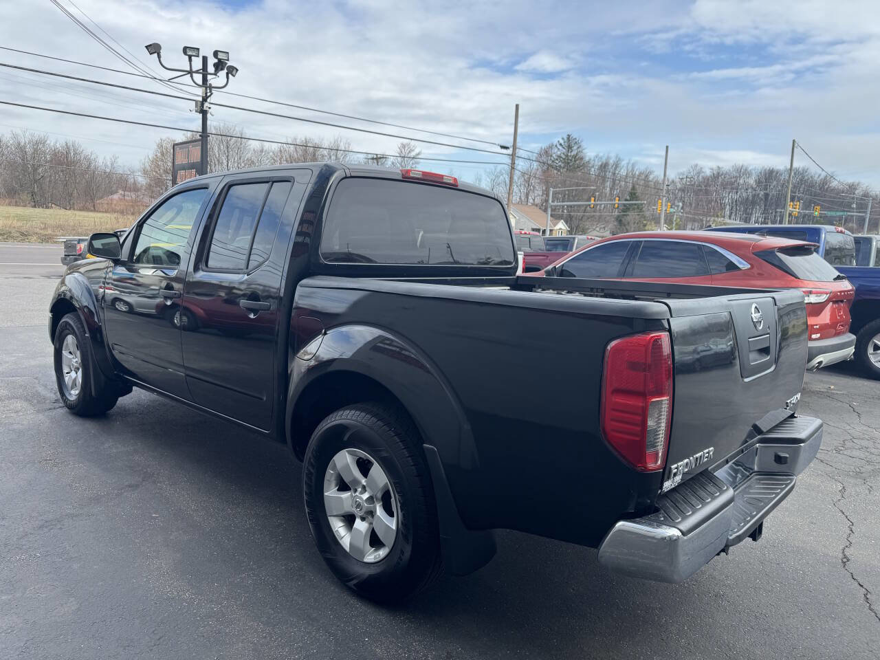 Used 2009 Nissan Frontier SE w/ SE Value Truck Pkg image 6