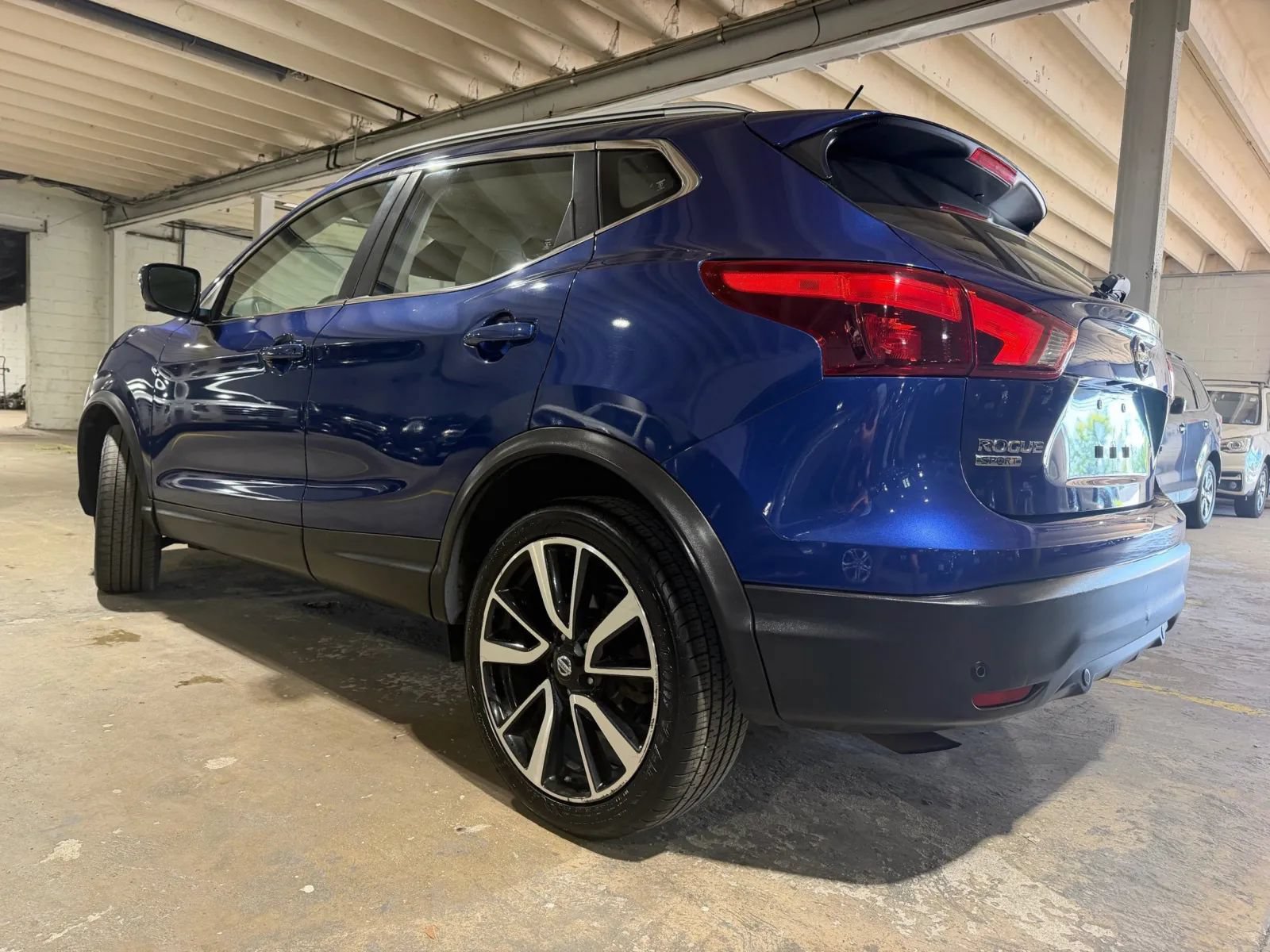 Used 2019 Nissan Rogue Sport SL w/ Premium Package AWD/4WD image 3