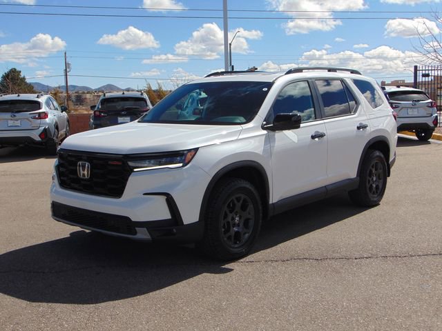 Certified 2025 Honda Pilot TrailSport image 8