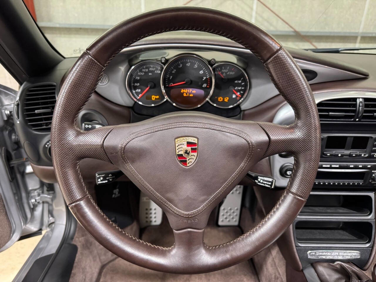 Used 2004 Porsche Boxster S image 22