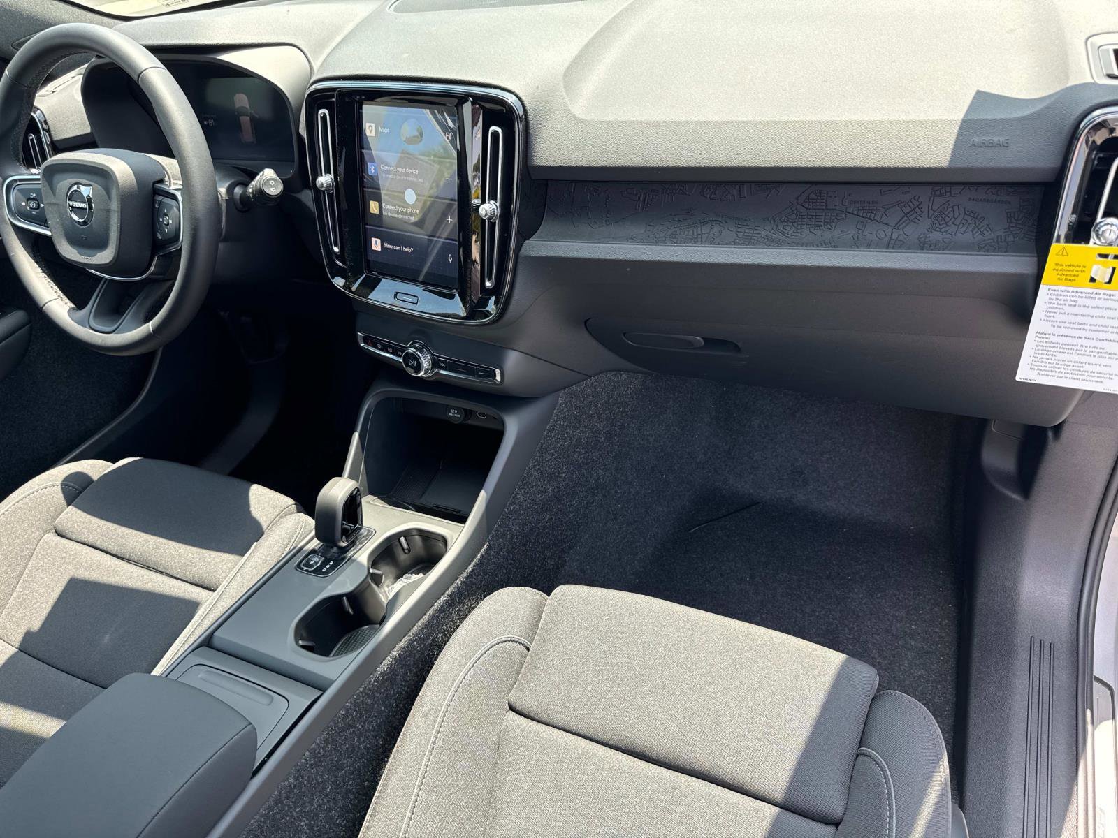 New 2025 Volvo EX40 Core w/ Climate Package image 18