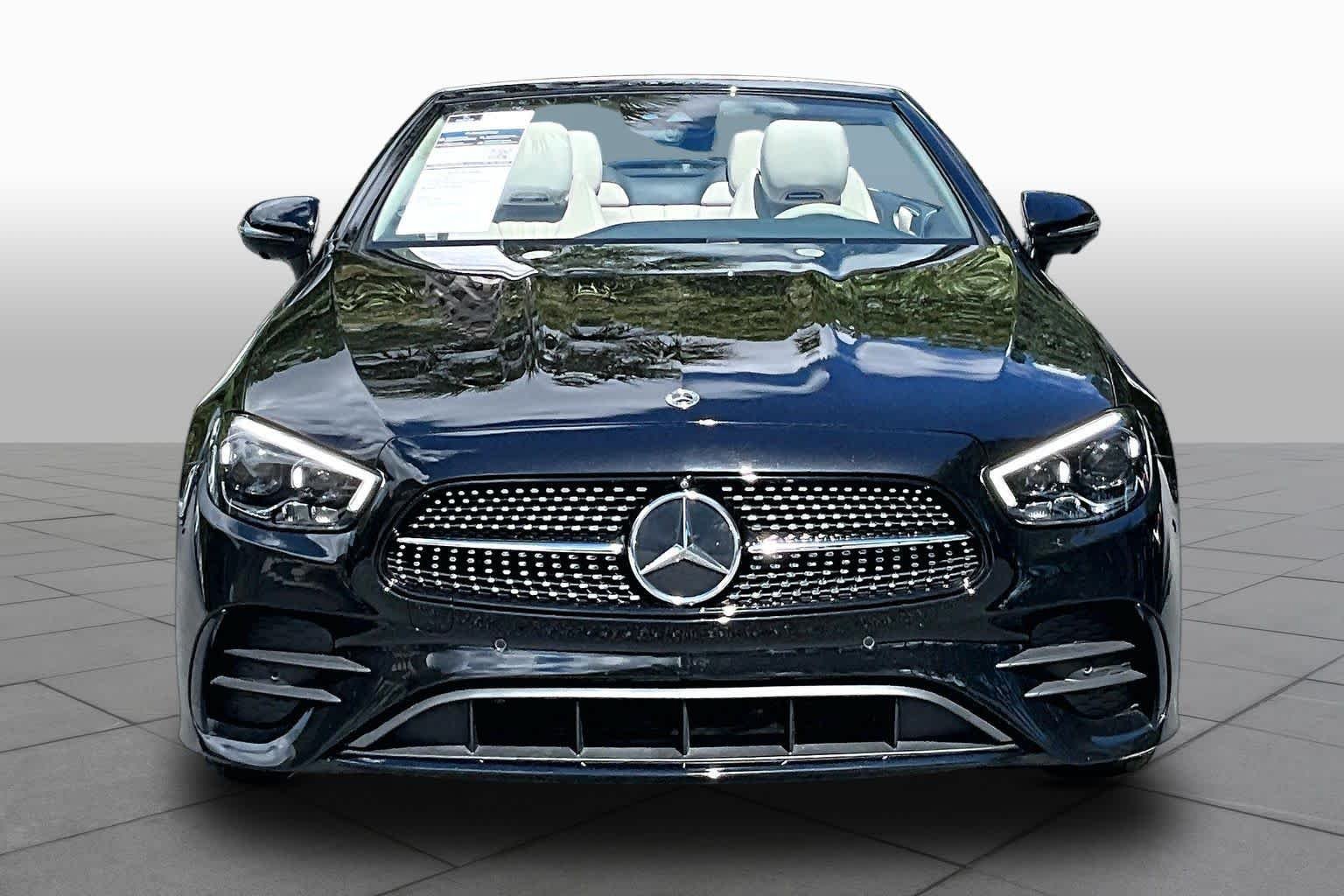 Used 2023 Mercedes-Benz E 450 4MATIC Cabriolet image 4