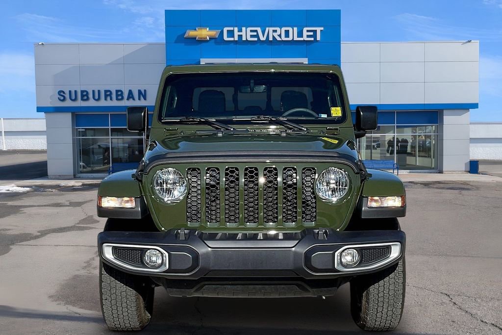 Used 2023 Jeep Gladiator Sport image 3