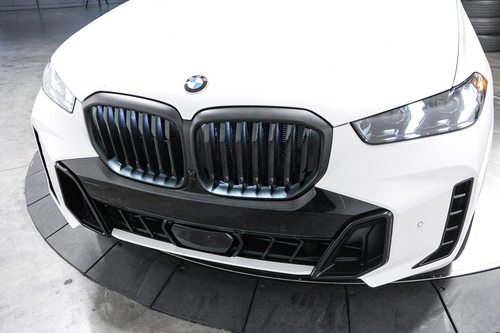 New 2026 BMW X5 sDrive40i w/ M Sport Package RWD image 11