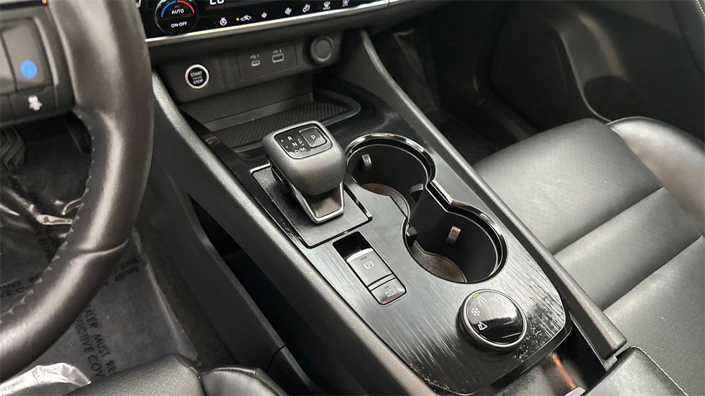 Certified 2023 Nissan Rogue SV w/ SV Premium Package image 13