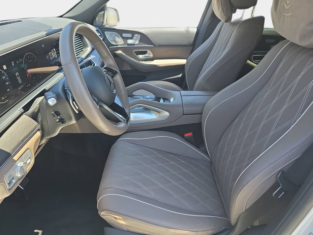 Used 2026 Mercedes-Benz Maybach GLS 600 4MATIC image 18