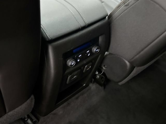 Used 2023 Chevrolet Traverse High Country w/ LPO, Floor Liner Package AWD/4WD image 29