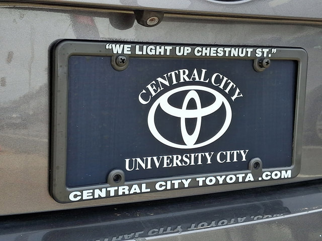 Used 2017 Toyota Prius Prime Premium image 33