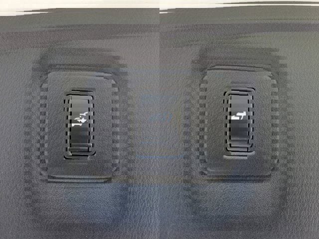 Used 2019 INFINITI QX60 Luxe w/ Essential Package image 7