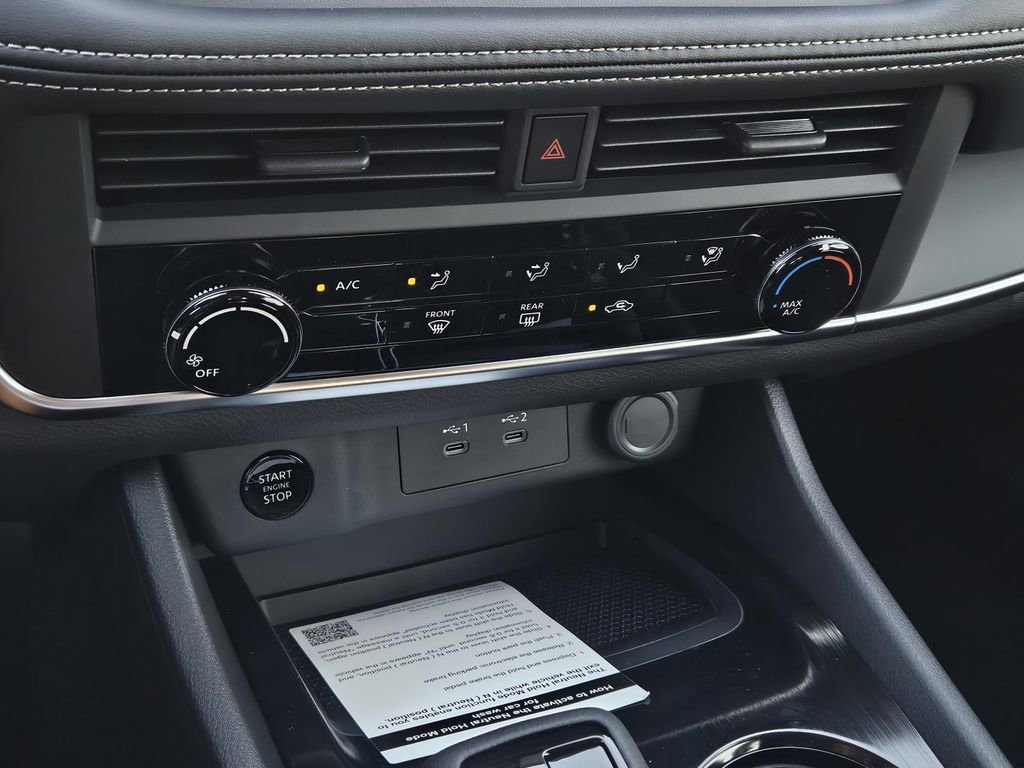 New 2026 Nissan Rogue S image 18