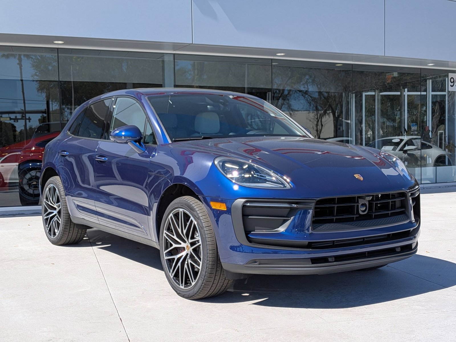 New 2026 Porsche Macan image 7