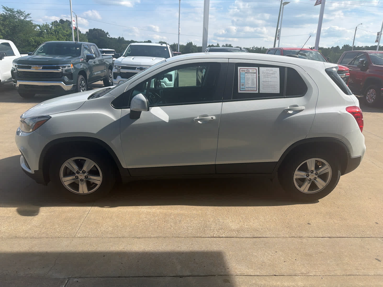 Used 2020 Chevrolet Trax LS w/ Tint and Cruise Package FWD image 3