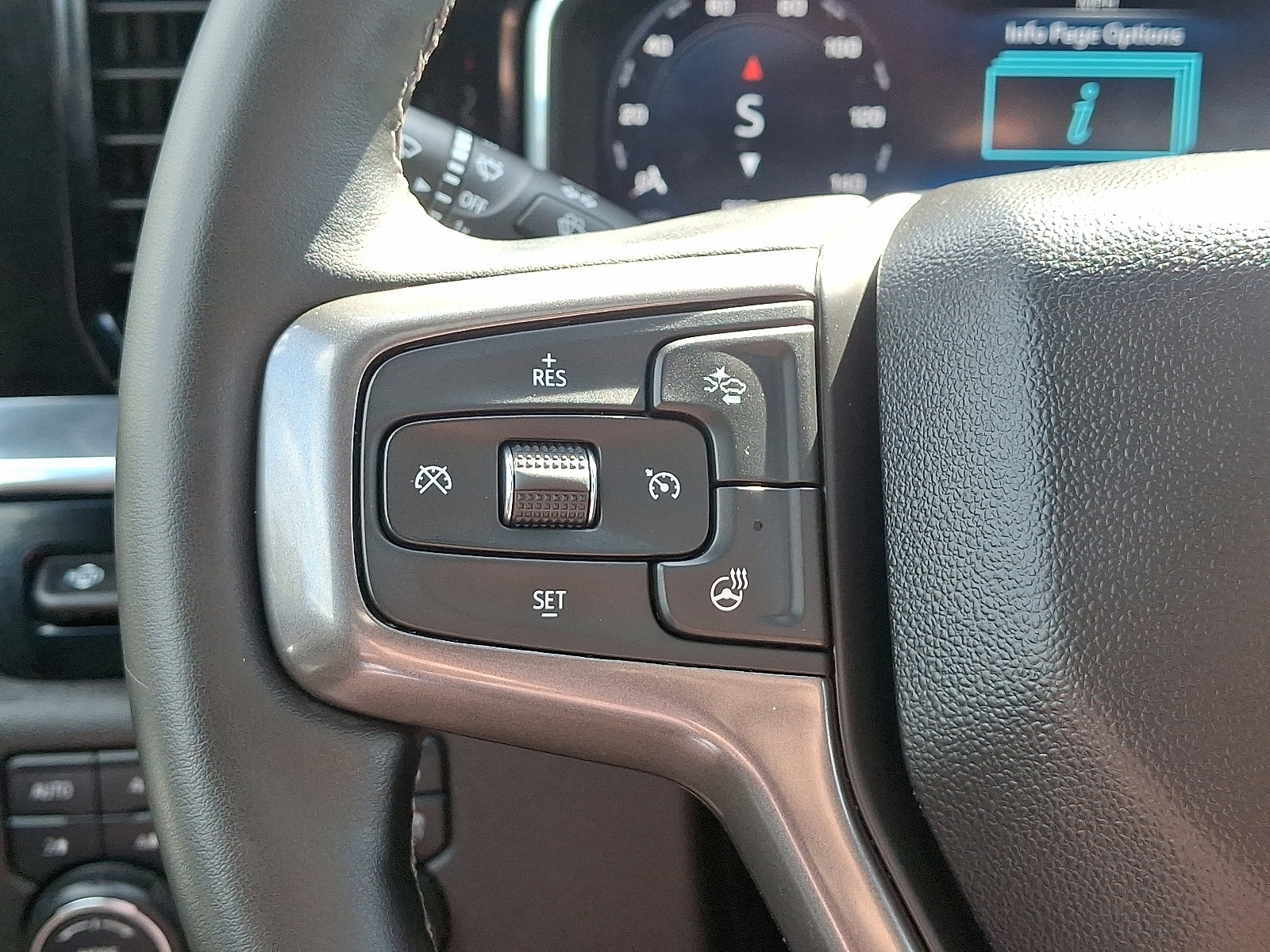 Used 2024 Chevrolet Silverado 2500 High Country image 23